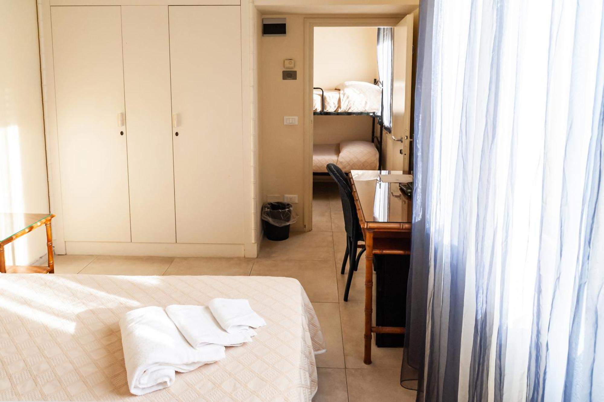 Hotel Trionfal ミラノ・マリッティマ エクステリア 写真