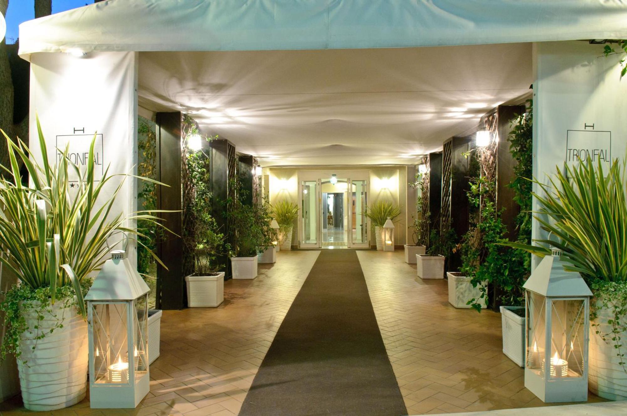 Hotel Trionfal ミラノ・マリッティマ エクステリア 写真