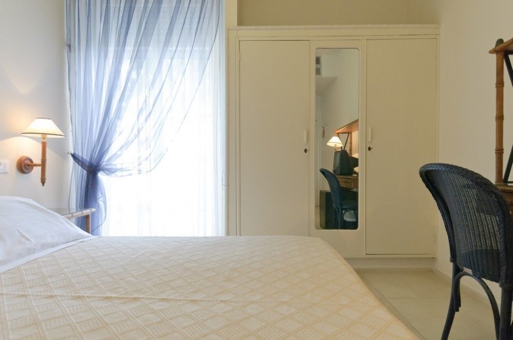 Hotel Trionfal ミラノ・マリッティマ エクステリア 写真