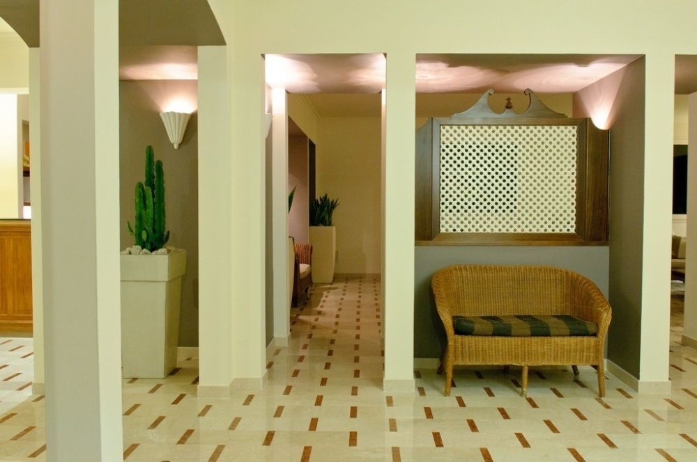 Hotel Trionfal ミラノ・マリッティマ エクステリア 写真